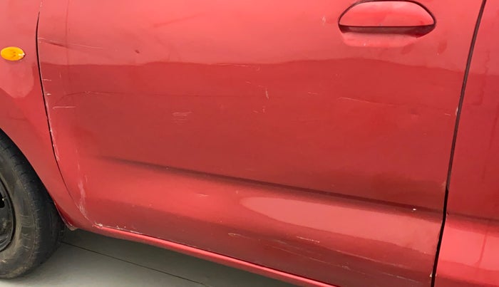 2017 Datsun Redi Go T (O), Petrol, Manual, 26,603 km, Front passenger door - Minor scratches