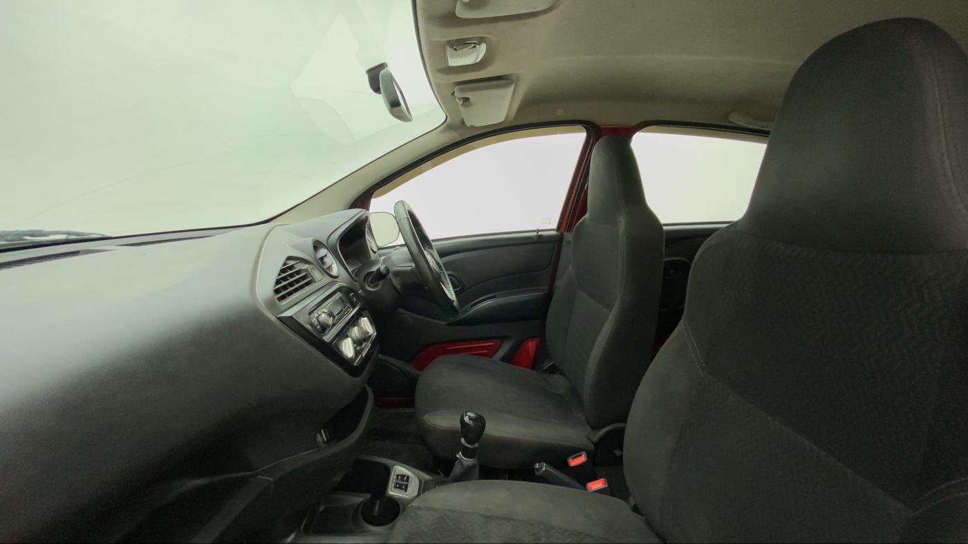 2017 Datsun Redi Go T (O), Petrol, Manual, 26,603 km, Right Side Front Door Cabin