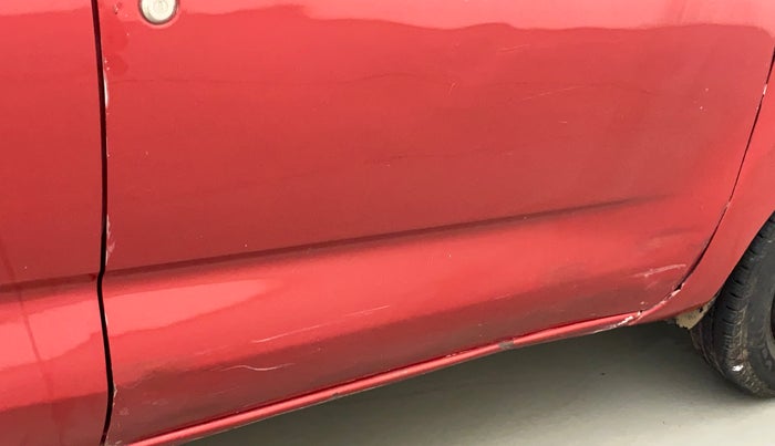 2017 Datsun Redi Go T (O), Petrol, Manual, 26,603 km, Driver-side door - Minor scratches