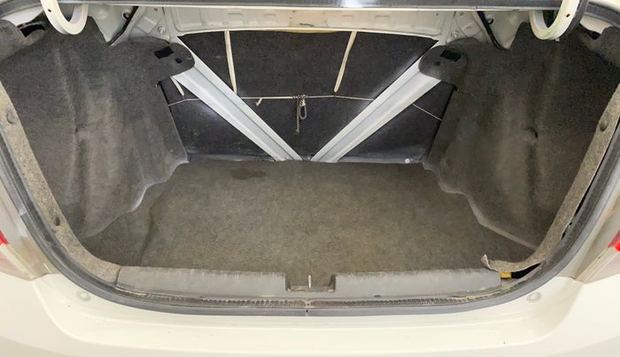 2014 Honda Amaze 1.2L I-VTEC S, Petrol, Manual, 50,304 km, Boot Inside