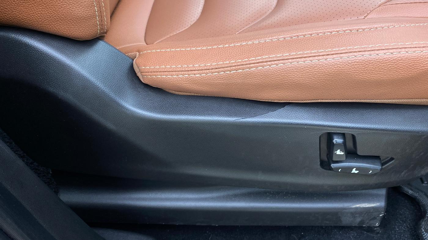 2020 MG HECTOR PLUS SHARP 1.5 PETROL TURBO DCT 6-STR, Petrol, Automatic, 41,852 km, Driver Side Adjustment Panel