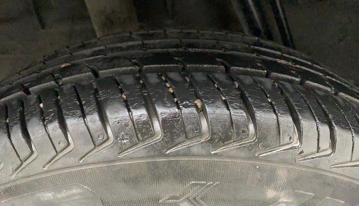 2018 Renault Kwid RXT 0.8, Petrol, Manual, 28,639 km, Right Rear Tyre Tread