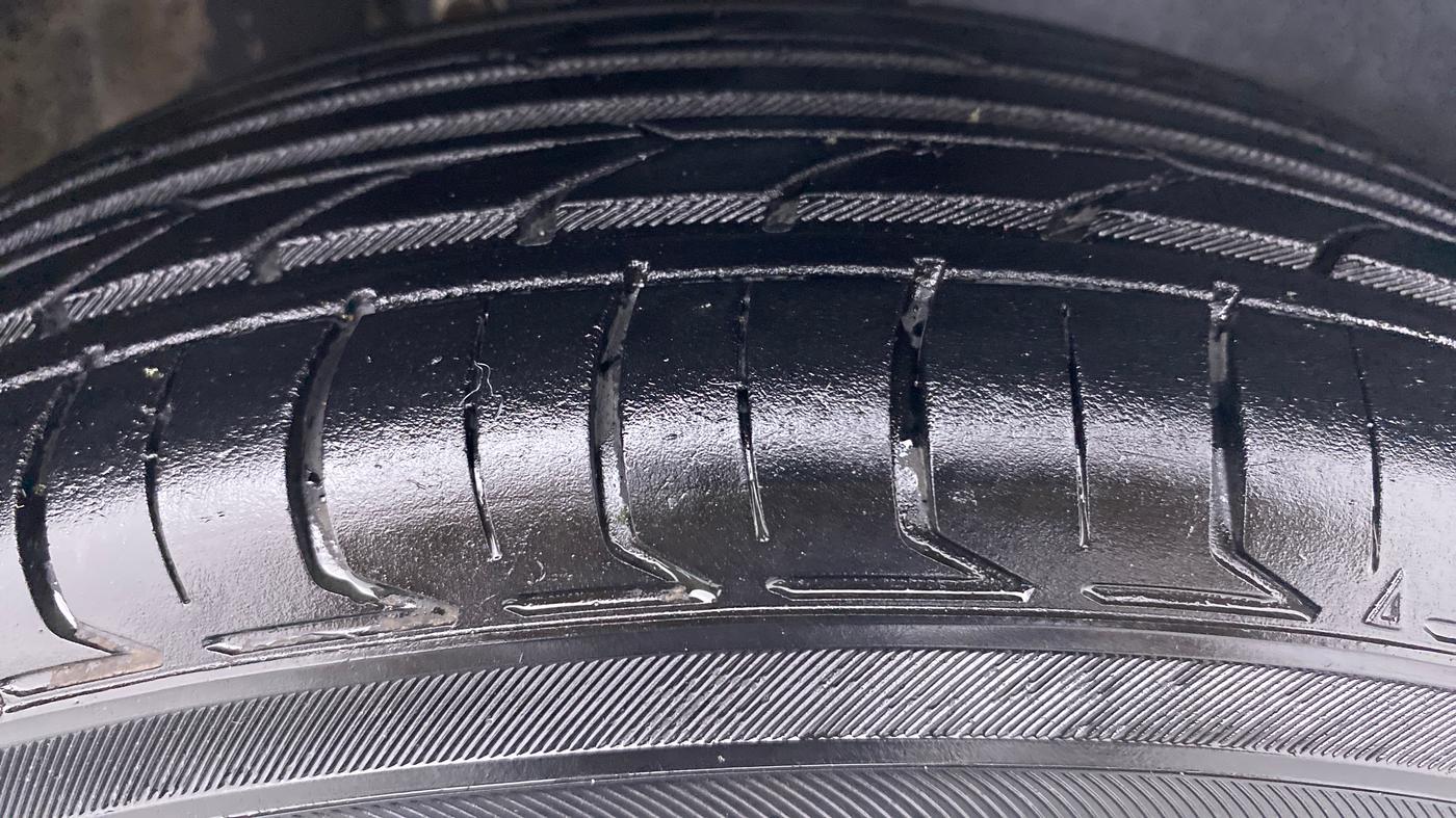 2012 Maruti A Star VXI ABS AT, Petrol, Automatic, 98,711 km, Right Front Tyre Tread