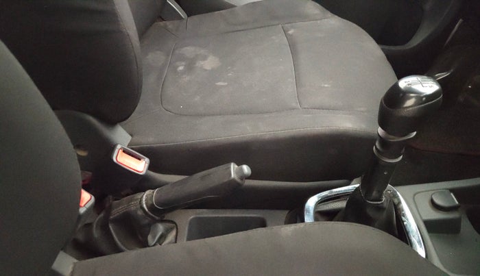 2016 Renault Kwid RXL, Petrol, Manual, 80,826 km, Gear Lever