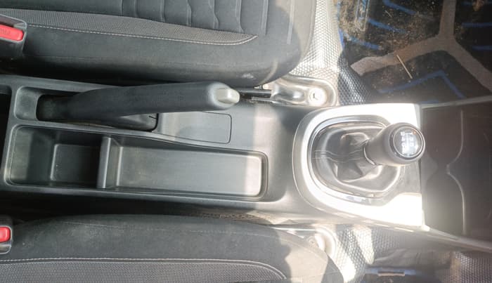 2021 Honda WR-V 1.5L I-DTEC SV MT, Diesel, Manual, 86,383 km, Gear Lever