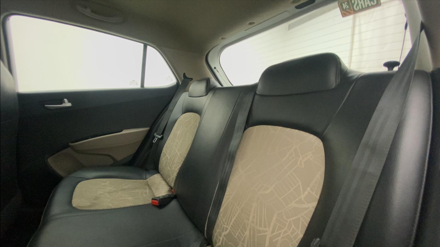2018 Hyundai Grand i10 SPORTZ 1.2 KAPPA VTVT, Petrol, Manual, 59,392 km, Right Side Rear Door Cabin