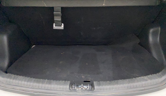 2018 Hyundai Grand i10 SPORTZ 1.2 KAPPA VTVT, Petrol, Manual, 59,392 km, Boot Inside