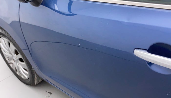 2017 Maruti Baleno ZETA CVT PETROL 1.2, Petrol, Automatic, 95,307 km, Front passenger door - Slightly dented