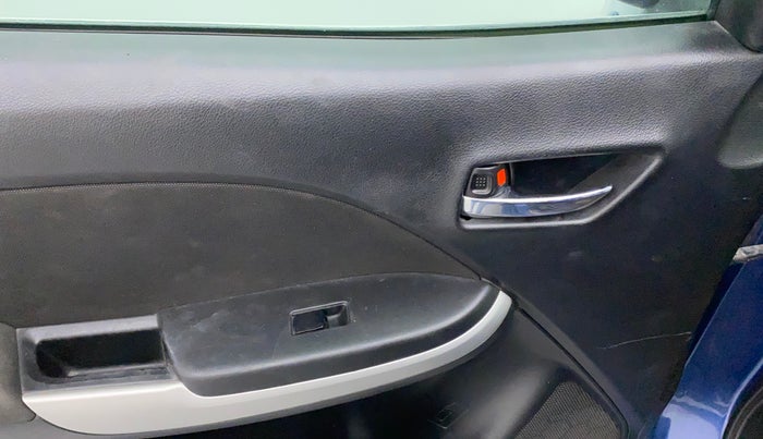 2017 Maruti Baleno ZETA CVT PETROL 1.2, Petrol, Automatic, 95,307 km, Left front window switch / handle - Window glass alignment not proper