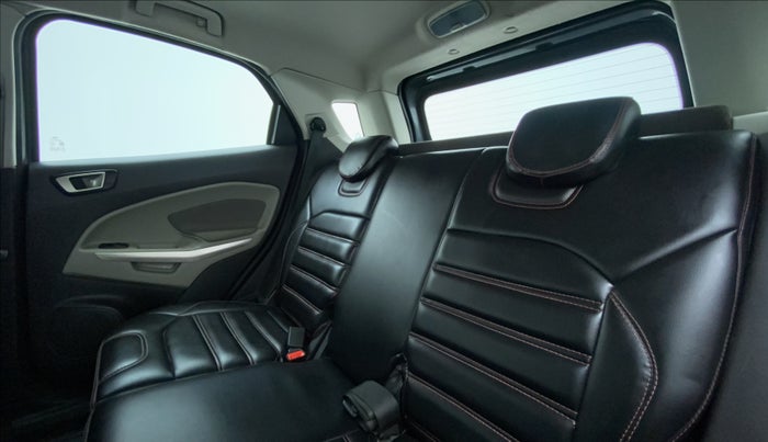 2016 Ford Ecosport 1.0 TREND+ (ECOBOOST), Petrol, Manual, 45,611 km, Right Side Rear Door Cabin