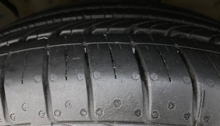 2016 Hyundai Creta 1.6 CRDI SX PLUS AUTO, Diesel, Automatic, 97,085 km, Left Front Tyre Tread