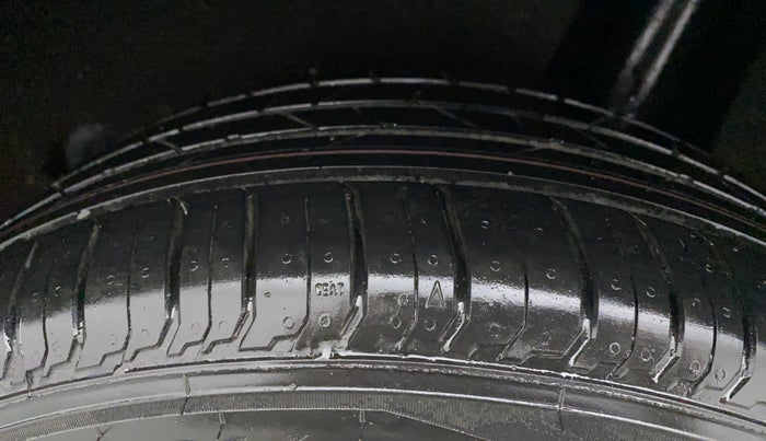 2018 Maruti Baleno ZETA CVT PETROL 1.2, Petrol, Automatic, 47,747 km, Left Rear Tyre Tread