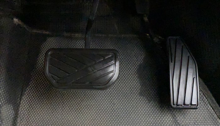 2018 Maruti Baleno ZETA CVT PETROL 1.2, Petrol, Automatic, 47,747 km, Pedals