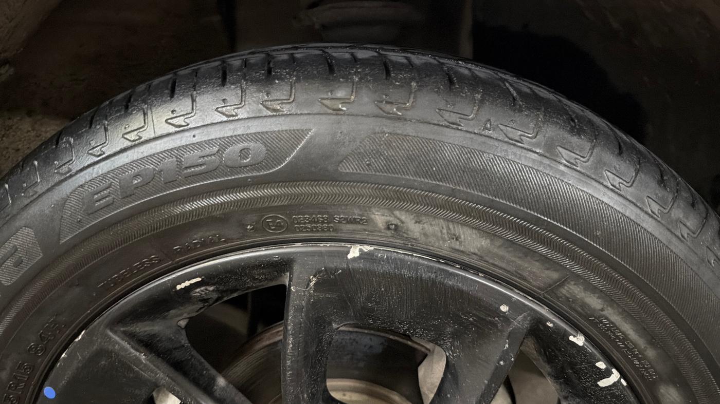 2021 Maruti IGNIS ZETA 1.2 AMT, Petrol, Automatic, 49,853 km, Right Front Tyre Tread