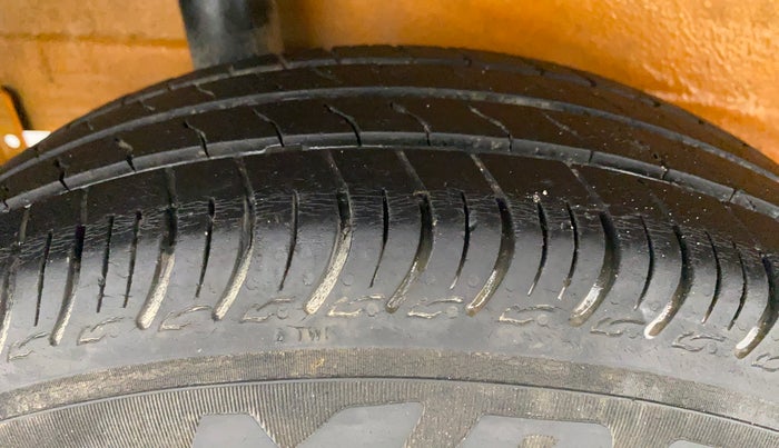 2019 Maruti S PRESSO VXI PLUS, Petrol, Manual, 49,104 km, Right Rear Tyre Tread