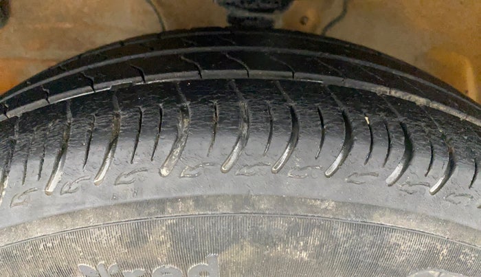 2019 Maruti S PRESSO VXI PLUS, Petrol, Manual, 49,104 km, Left Front Tyre Tread