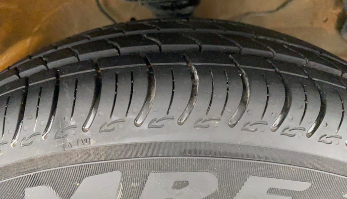 2019 Maruti S PRESSO VXI PLUS, Petrol, Manual, 49,104 km, Right Front Tyre Tread