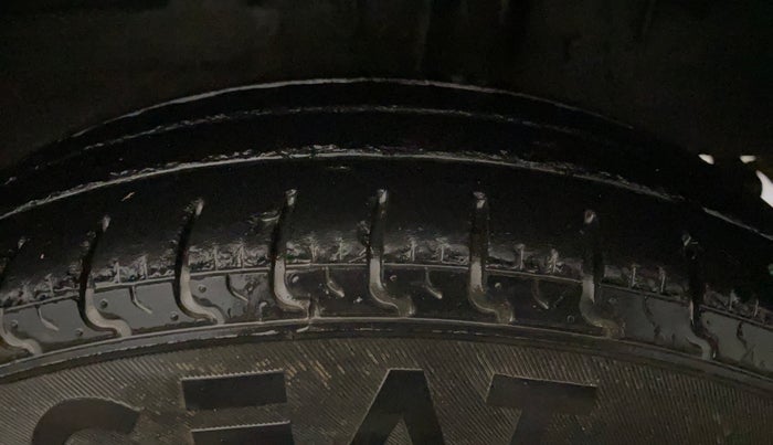 2018 Renault Kwid RXL, Petrol, Manual, 62,441 km, Left Rear Tyre Tread