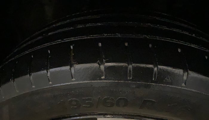 2021 Tata PUNCH CREATIVE  MT, Petrol, Manual, 86,516 km, Left Front Tyre Tread