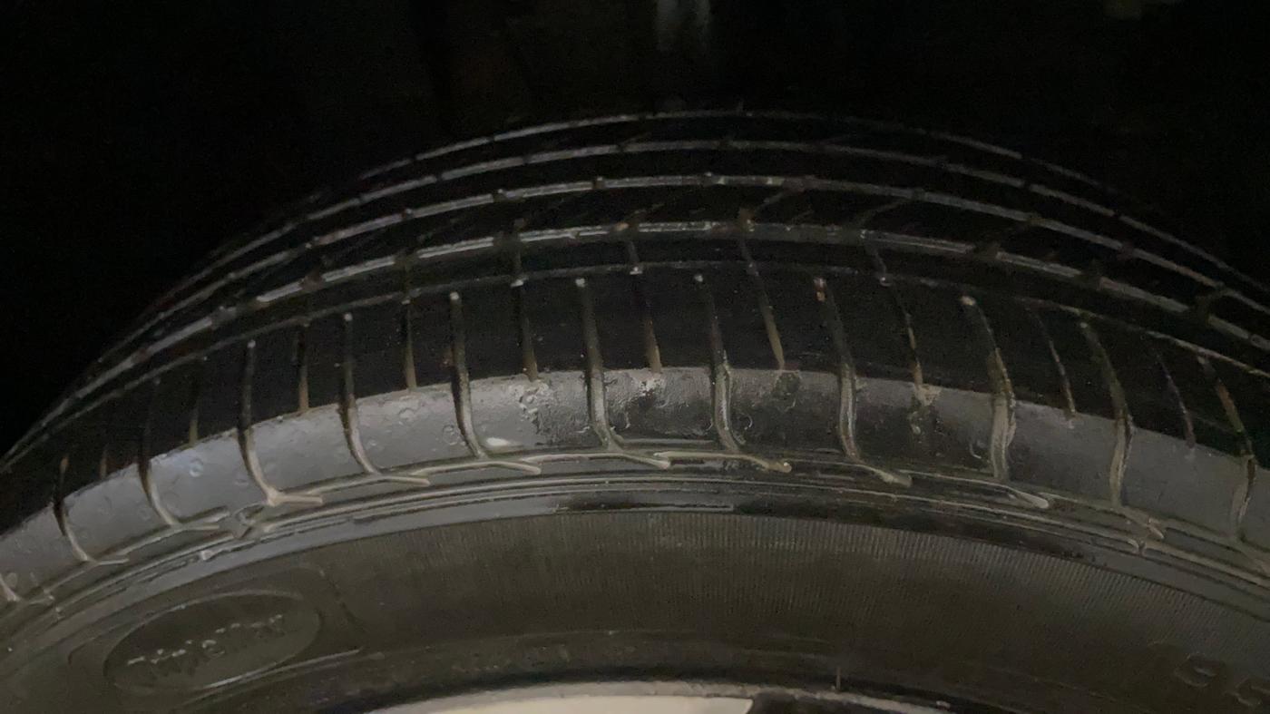 2021 Tata PUNCH CREATIVE  MT, Petrol, Manual, 86,516 km, Right Front Tyre Tread