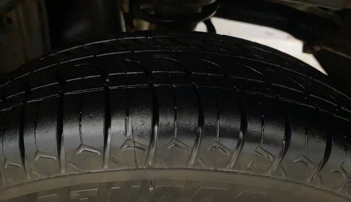 2015 Maruti Alto 800 LXI, Petrol, Manual, 69,933 km, Left Rear Tyre Tread