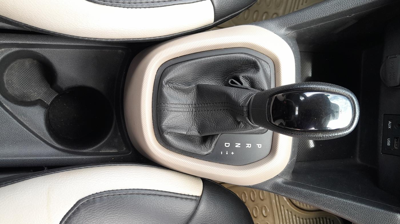 2014 Hyundai Grand i10 ASTA AT 1.2 KAPPA VTVT, Petrol, Automatic, 90,143 km, Gear Lever