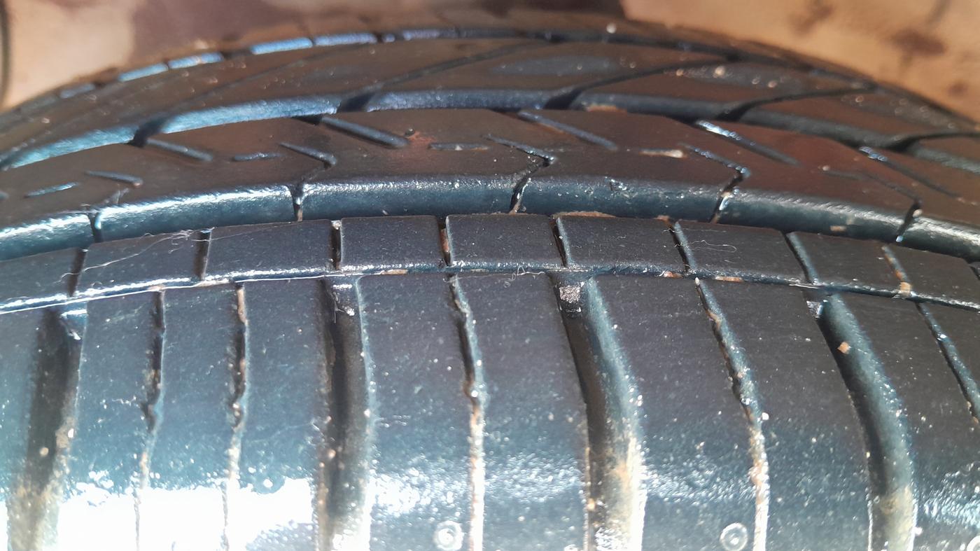 2014 Hyundai Grand i10 ASTA AT 1.2 KAPPA VTVT, Petrol, Automatic, 90,143 km, Left Front Tyre Tread