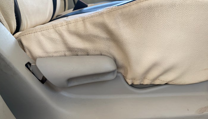 2018 Maruti Celerio ZXI, Petrol, Manual, 18,419 km, Driver Side Adjustment Panel