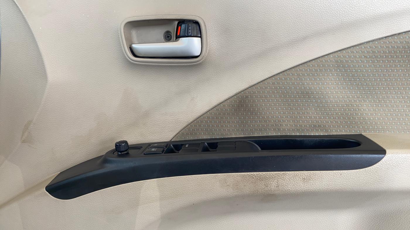 2018 Maruti Celerio ZXI, Petrol, Manual, 18,419 km, Driver Side Door Panels Control