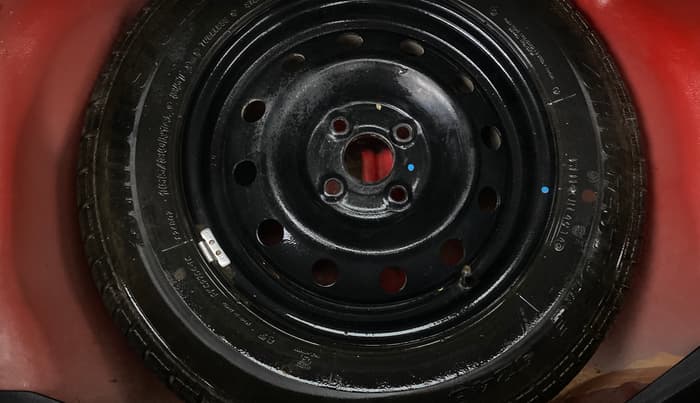 2015 Maruti Swift VXI, Petrol, Manual, 25,700 km, Spare Tyre