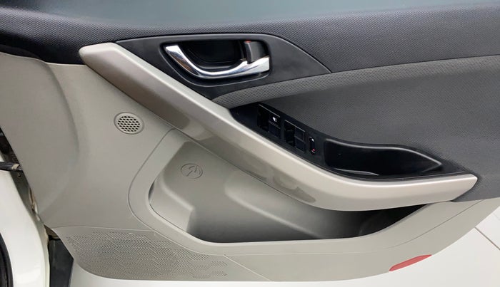 2019 Tata NEXON XZ PLUS PETROL, Petrol, Manual, 44,647 km, Driver Side Door Panels Control