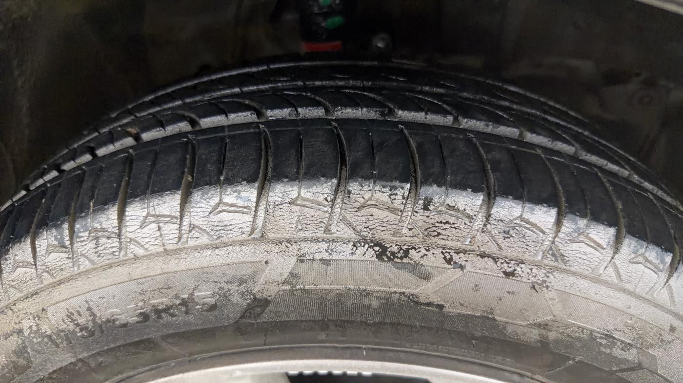 2015 Honda City 1.5L I-VTEC VX CVT, Petrol, Automatic, 63,508 km, Right Front Tyre Tread