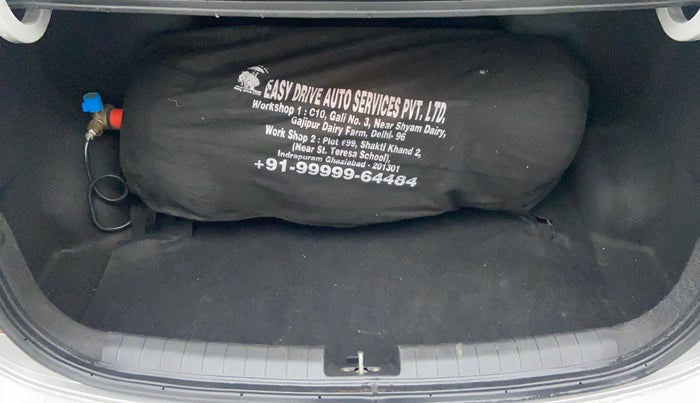 2015 Hyundai Xcent SX 1.2, CNG, Manual, 59,007 km, Boot Inside