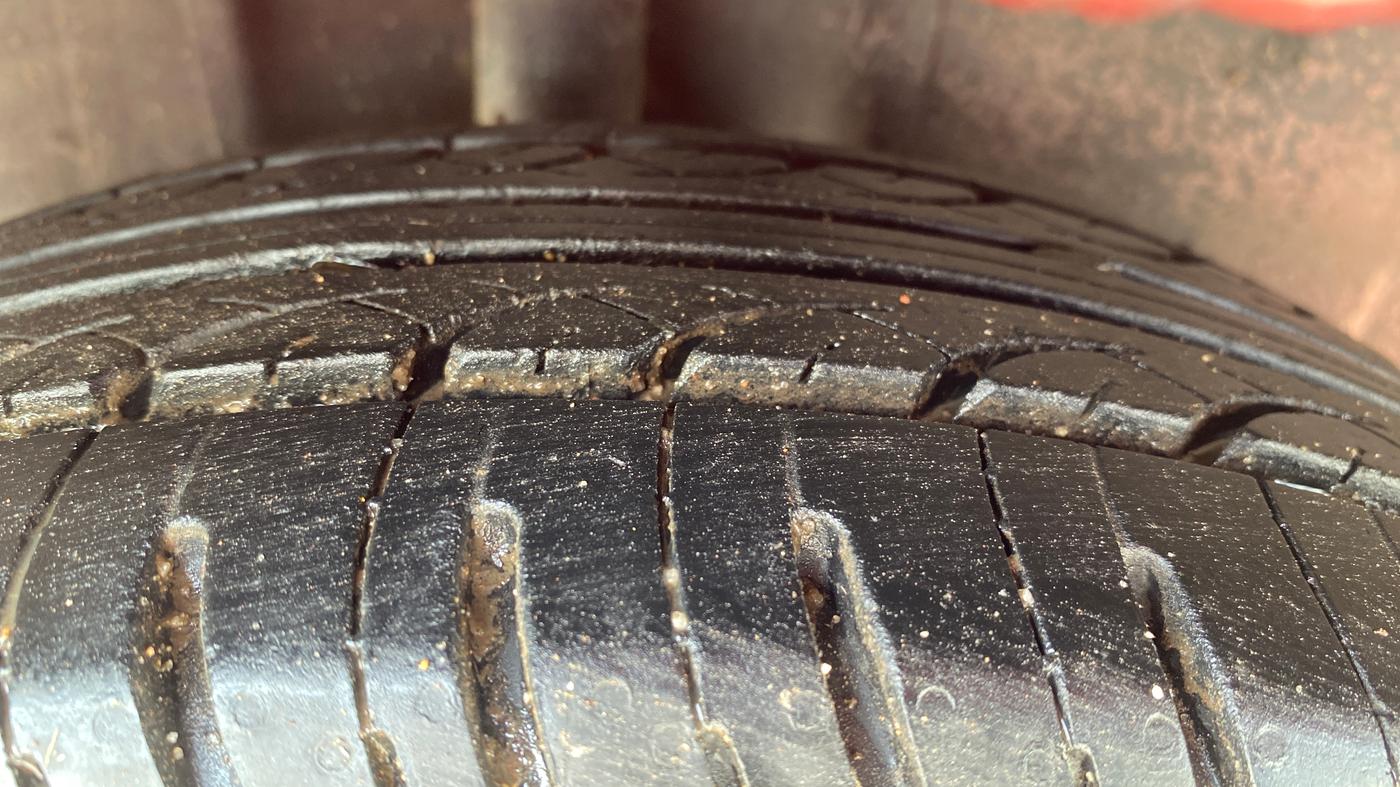 2018 Tata TIGOR XM PETROL, CNG, Manual, 92,069 km, Right Rear Tyre Tread