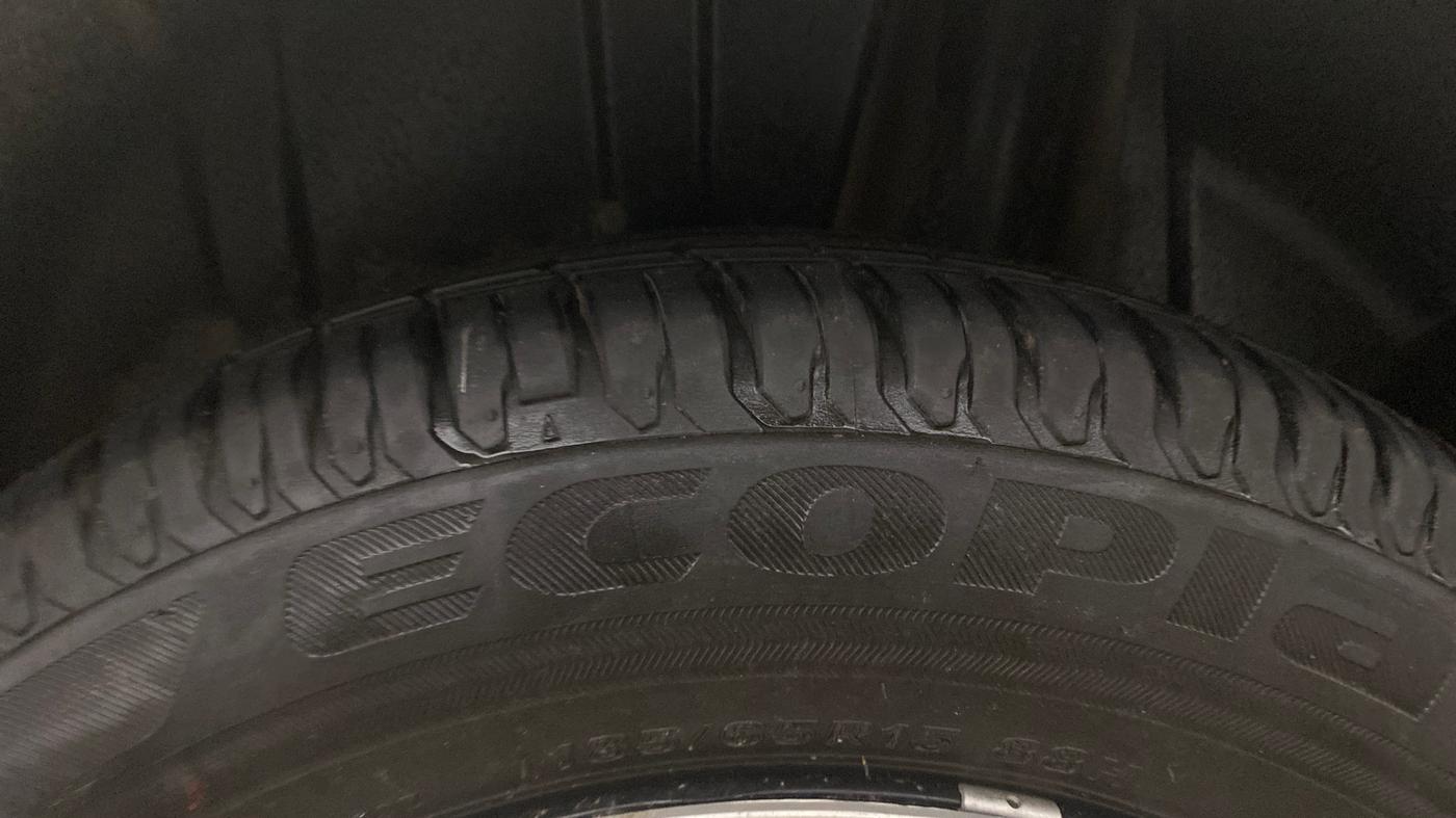 2023 Maruti Ertiga VXi (O), Petrol, Manual, 49,069 km, Left Rear Tyre Tread