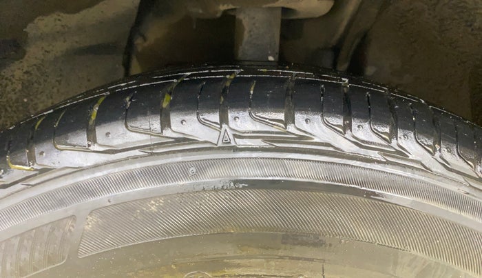 2021 Tata NEXON XZA PLUS SUNROOF PETROL, Petrol, Automatic, 30,098 km, Right Front Tyre Tread