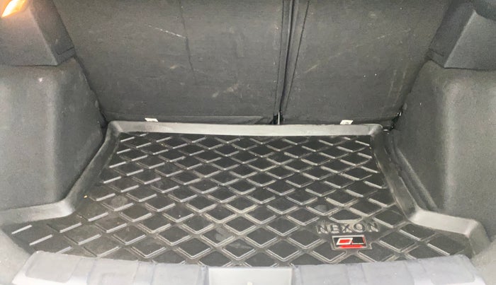 2021 Tata NEXON XZA PLUS SUNROOF PETROL, Petrol, Automatic, 30,098 km, Boot Inside