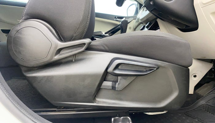 2021 Tata NEXON XZA PLUS SUNROOF PETROL, Petrol, Automatic, 30,098 km, Driver Side Adjustment Panel