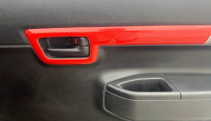 2022 Maruti S PRESSO VXI (O) AMT, Petrol, Automatic, 26,919 km, Driver Side Door Panels Control