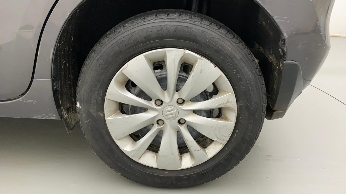 2017 Maruti Baleno DELTA PETROL 1.2, Petrol, Manual, 40,410 km, Left Rear Wheel