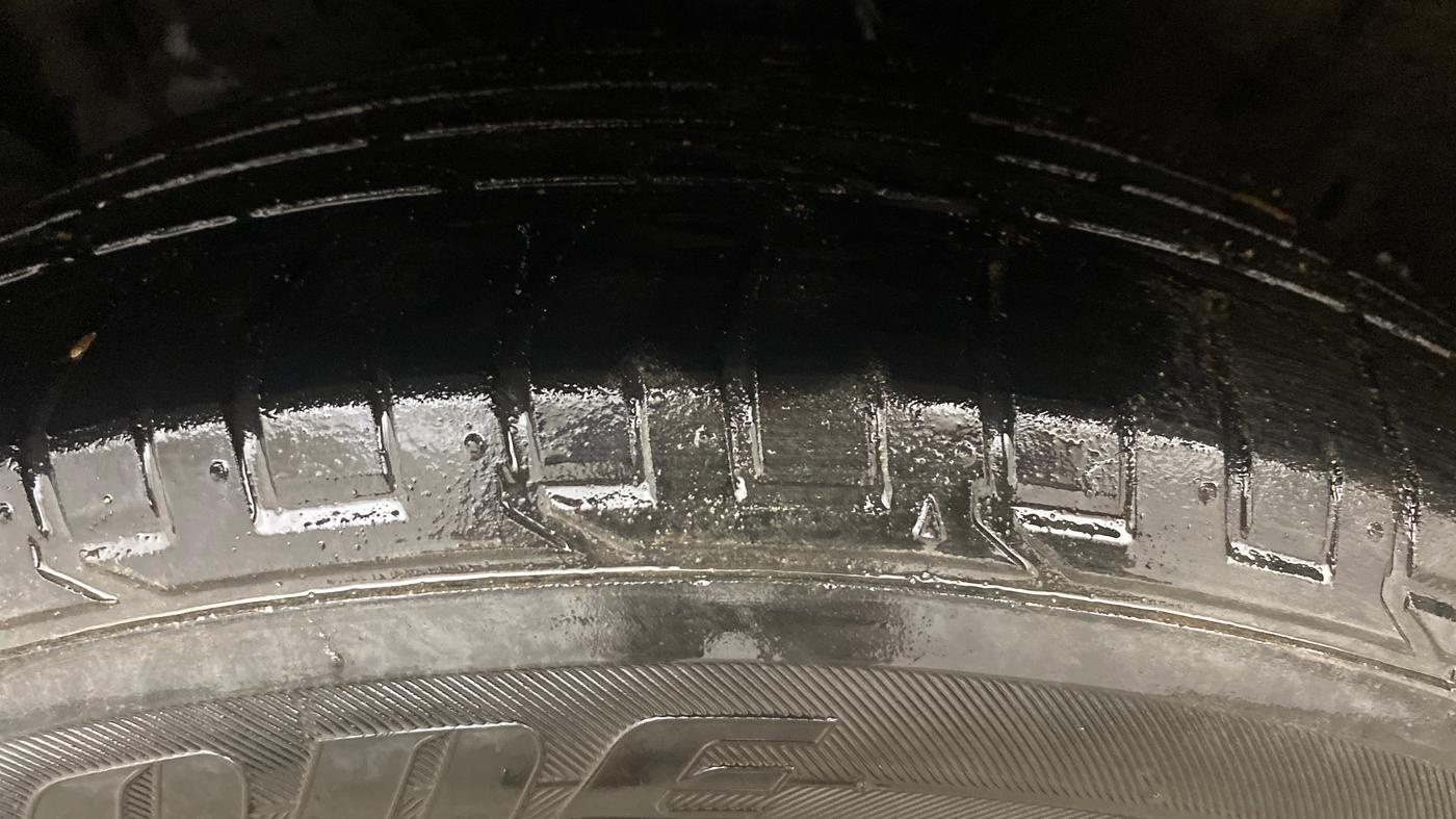 2020 KIA SELTOS HTX PLUS 1.5 DIESEL, Diesel, Manual, 1,39,258 km, Left Front Tyre Tread