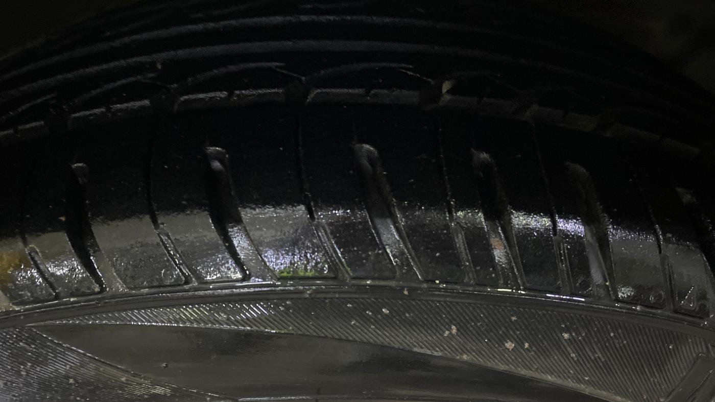 2014 Hyundai Xcent S (O) 1.2, Petrol, Manual, 48,263 km, Right Front Tyre Tread