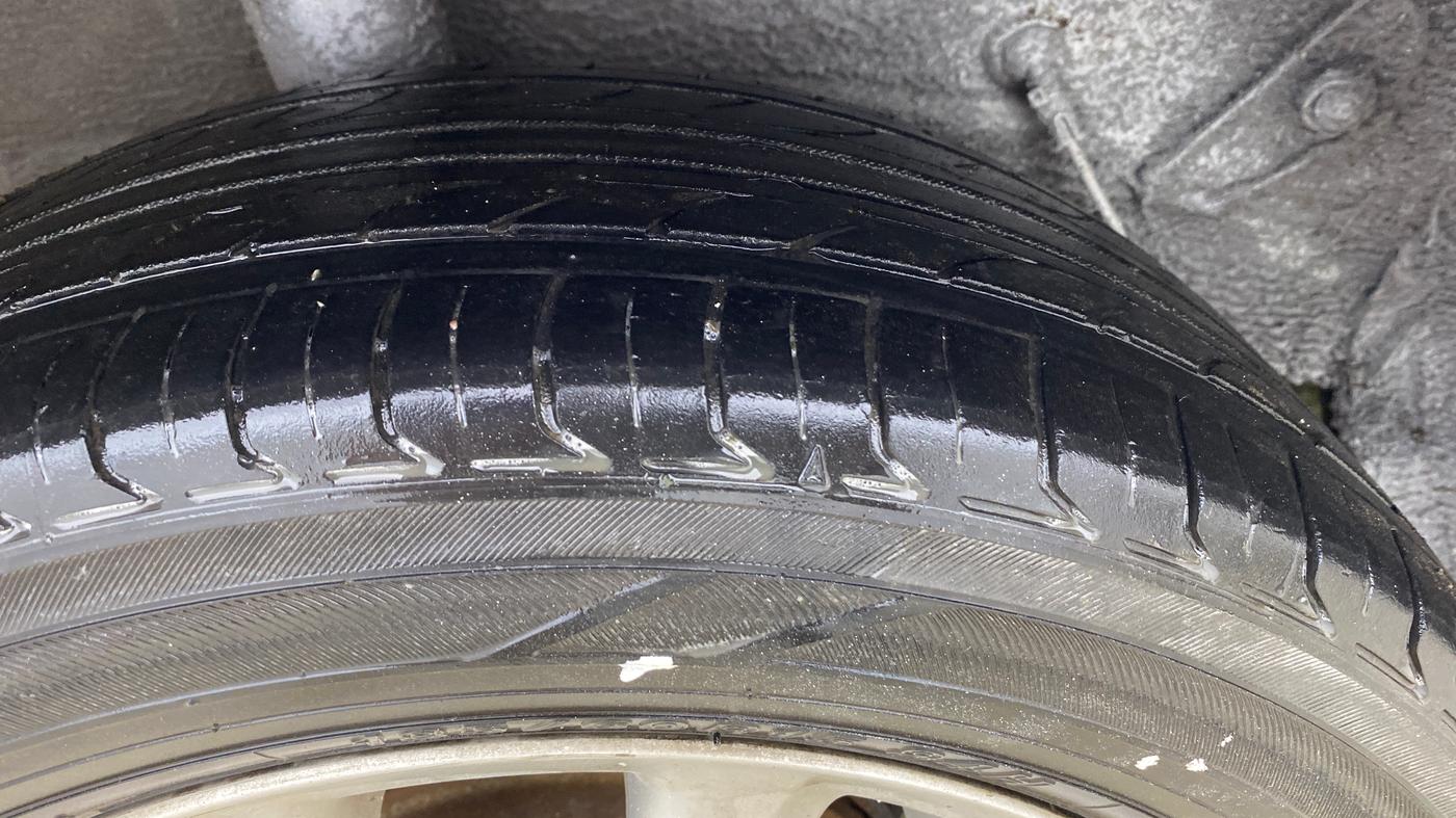 2015 Toyota Etios VX, Petrol, Manual, 1,02,473 km, Right Rear Tyre Tread