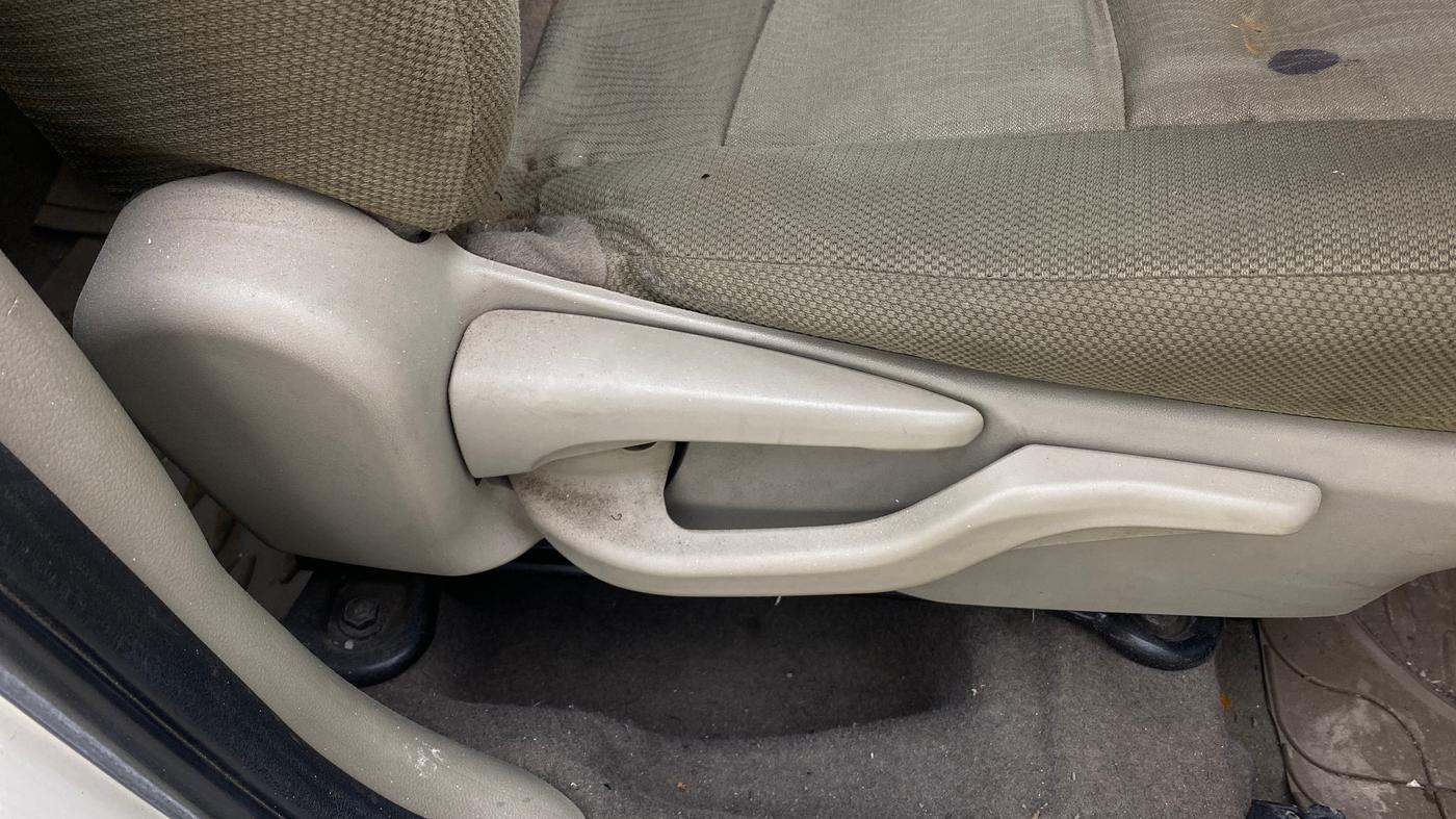 2015 Toyota Etios VX, Petrol, Manual, 1,02,473 km, Driver Side Adjustment Panel