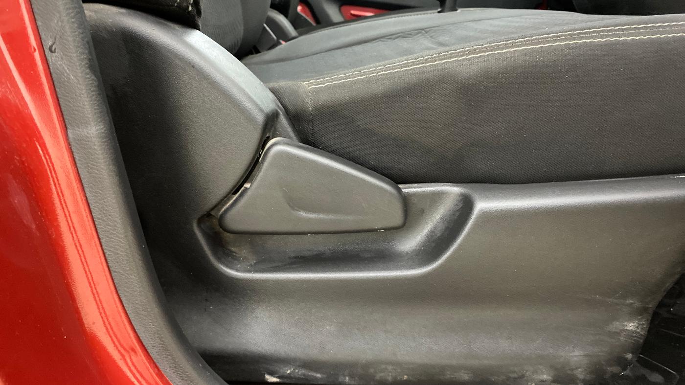 2018 Datsun Redi Go T(O) 1.0, Petrol, Manual, 75,836 km, Driver Side Adjustment Panel