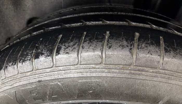 2017 Maruti Ciaz SIGMA 1.4 MT PETROL, Petrol, Manual, 54,982 km, Left Rear Tyre Tread