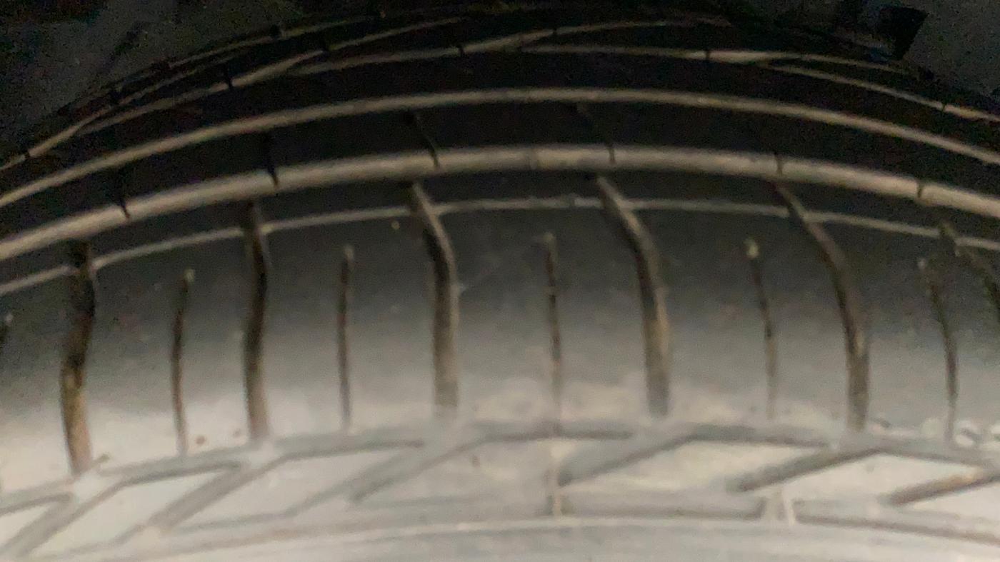 2021 Tata NEXON XMA SUNROOF PETROL, Petrol, Automatic, 4,351 km, Right Front Tyre Tread