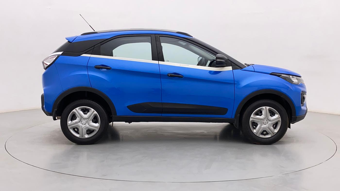2021 Tata NEXON XMA SUNROOF PETROL, Petrol, Automatic, 4,351 km, Right Side View