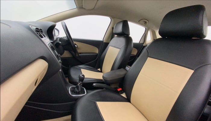2016 Volkswagen Ameo HIGHLINE1.5L, Diesel, Manual, 1,03,789 km, Right Side Front Door Cabin