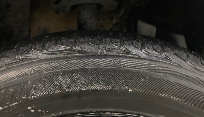 2019 Tata NEXON XM PETROL, Petrol, Manual, 67,842 km, Right Front Tyre Tread